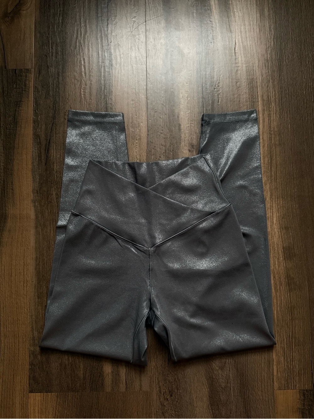 OFFLINE by aerie the Hugger Crossover Leggings